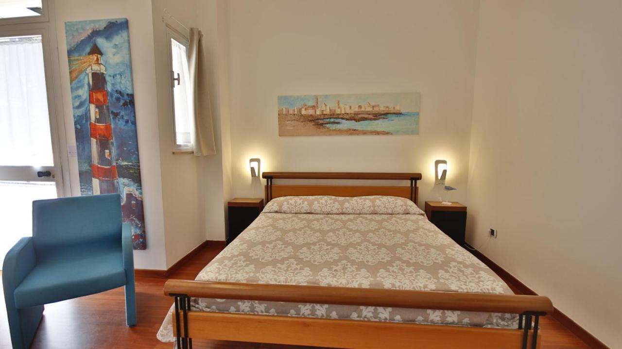 Casa Levante A 75 Mt Dalla Spiaggia Monopoli Ngoại thất bức ảnh